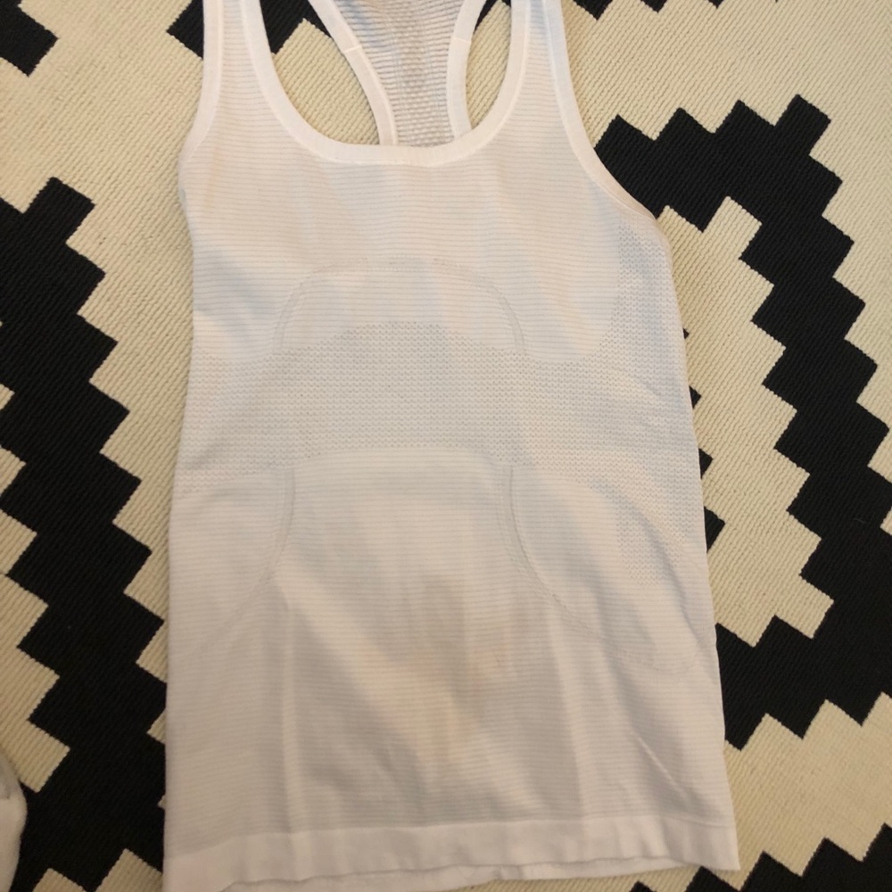Lululemon tank white